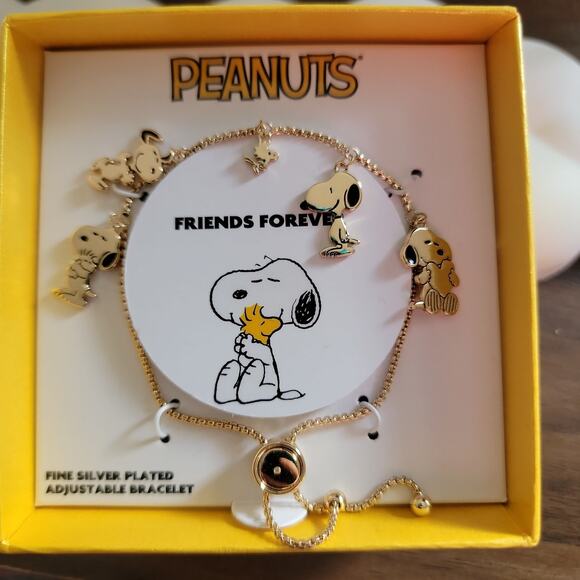 Peanuts Snoopy and Woodstock Gold Charm Bracelet Adjustable NIB - Picture 1 of 2